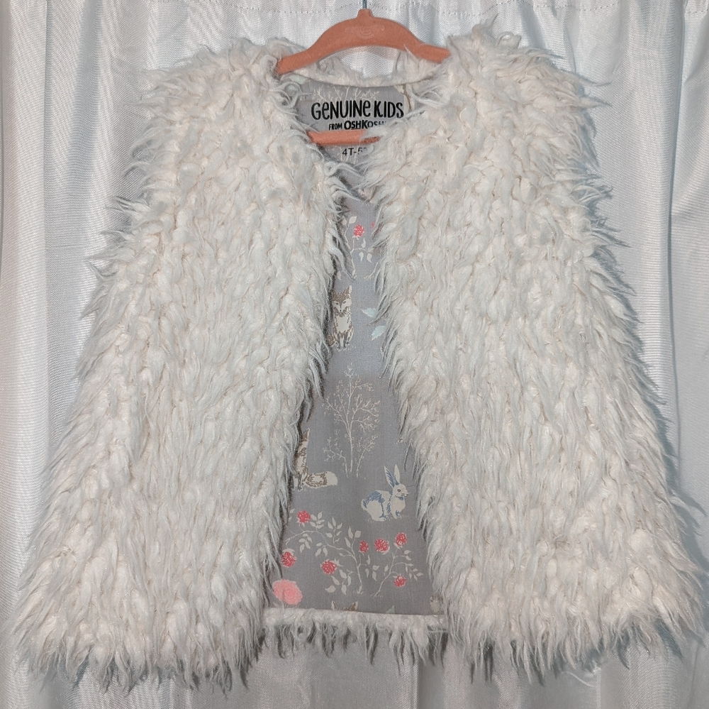 Girl Sherpa vest *3 items for $15*
